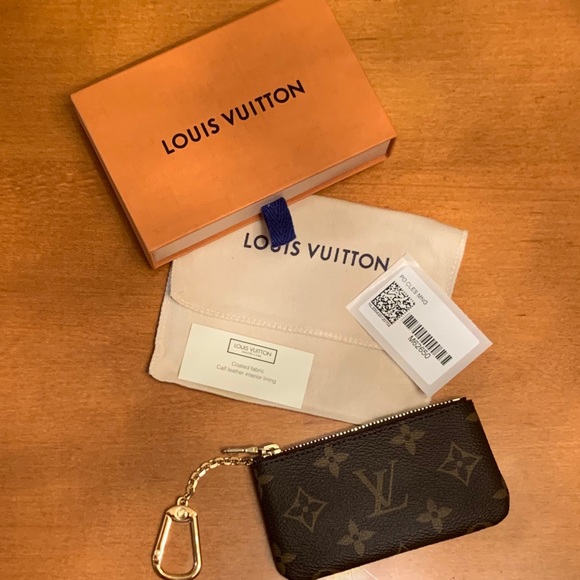 Louis Vuitton Accessories - 🇫🇷 NEW Louis Vuitton Monogram Key Pouch/Cles